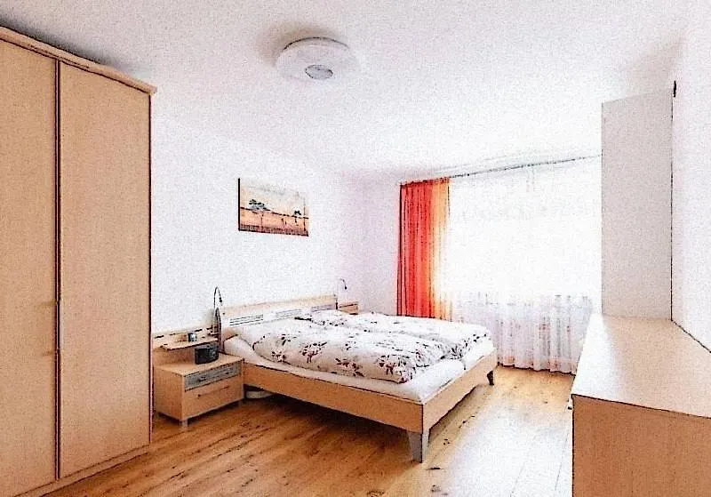 Ausgezeichnete Wohnung In Koeln Mit Guter Aussicht Германия